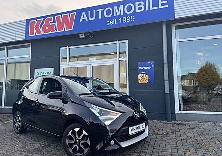 Toyota Aygo (X) -play Team D AUTOM. KLIMA CAM ALLWETTER