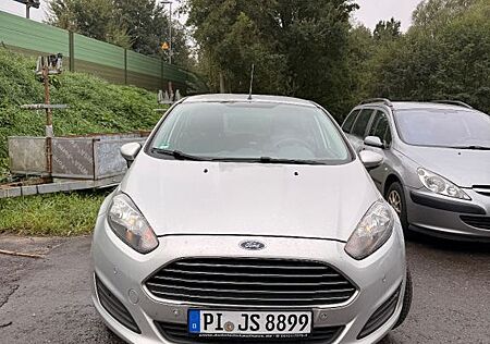 Ford Fiesta HU NEU 1,6 TDCi 70kW SYNC Edition