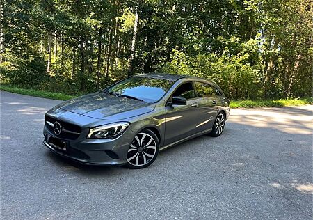 Mercedes-Benz CLA 220 Shooting Brake