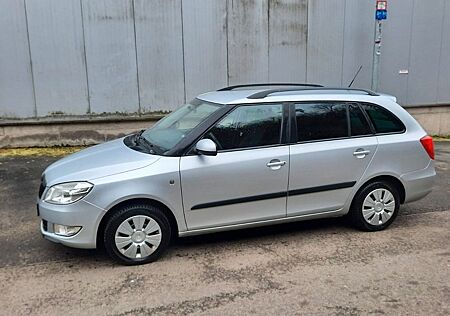 Skoda Fabia 1.2l TSI Classic Kombi unfallfrei