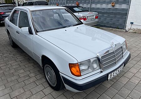 Mercedes-Benz 250 250D Automatik Klima Standh.1-Hand Scheckh.AHK