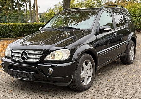 Mercedes-Benz ML 55 AMG gebraucht kaufen Mercedes-Benz ML 55 AMG *AUTOM*LEDER*NAVI*BI-XENON*VOLL*HOLZ