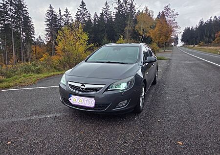 Opel Astra Sports Tourer 2.0 CDTI INNOVATION Auto...