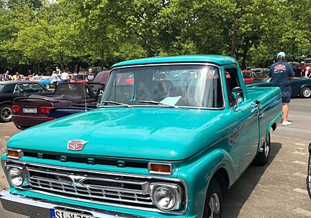 Ford F 100 pickup