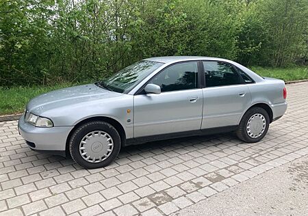 Audi A4 1.6 Auto -