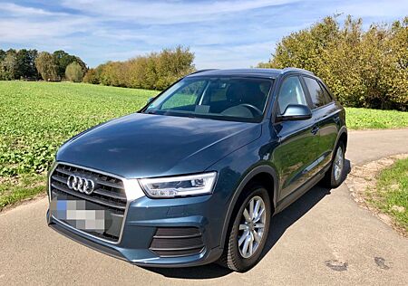 Audi Q3 2.0 TDI - NAVI/BOSE/LED/ALU/PD/SITZHZG