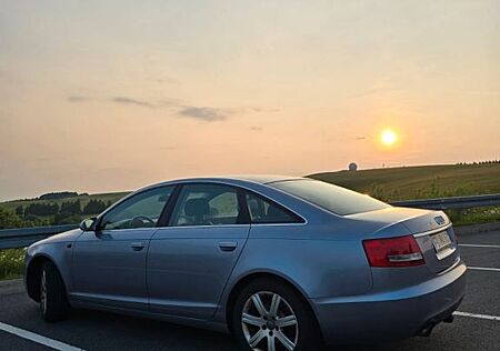 Audi A6 3.2 FSI tiptronic quattro -