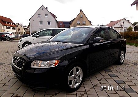 Volvo S40 Lim. 1.8 F Kinetic TÜV 04.2025!!!