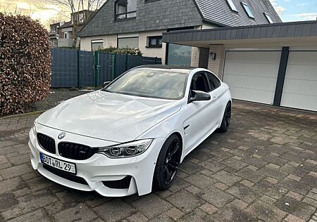 BMW M4 Coupé *Deutsches Auto*Carbon Dach *KW