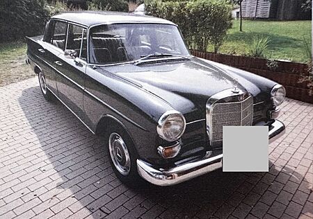 Mercedes-Benz 230 Oldtimer