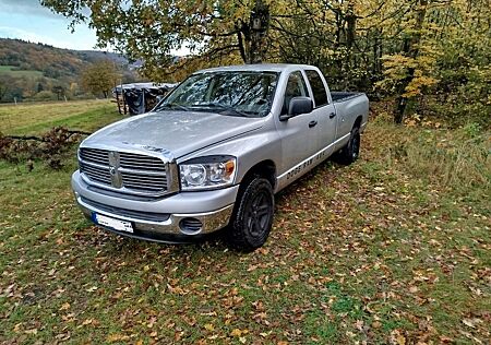 Dodge RAM 1500 4x4 allrad 4,7L V8