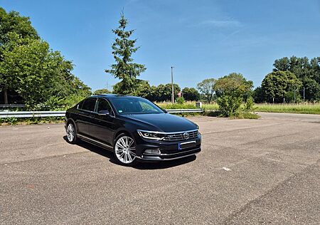 VW Passat Volkswagen 2.0 TSI 162kW DSG,Highline,Rline Standhz