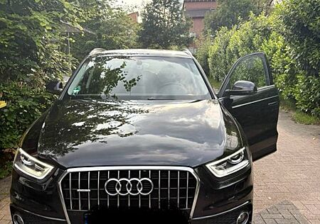 Audi Q3 2.0 TFSI S tronic quattro -