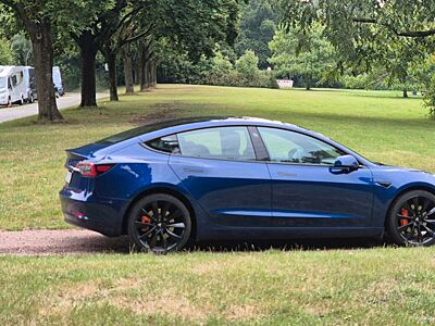 Tesla Model 3 Hinterradantrieb RWD