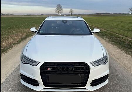 Audi S6 4.0 TFSI quattro S tronic Avant -Bose-Voll-