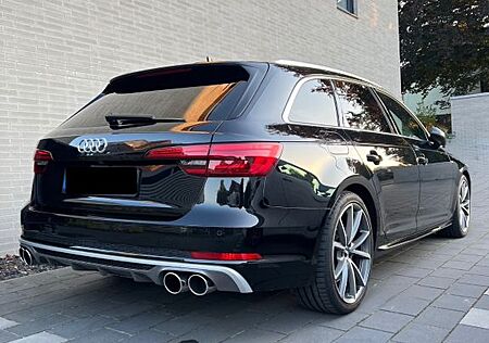 Audi A4 3.0 TDI Quattro B&O 3x S-Line (S4 Optik)
