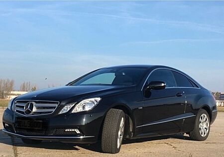 Mercedes-Benz E 350 Coupé CDI BlueEFFICIENCY ELEGANC...