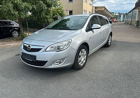 Opel Astra J Sports Tourer Design Edition