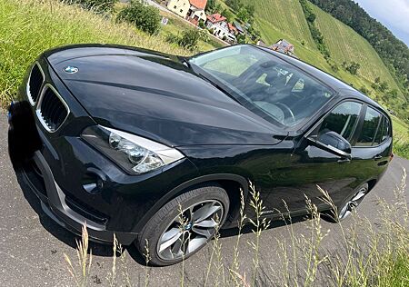 BMW X1 sDrive20d - 8fach bereift - AHK - Klimaautoma