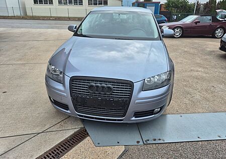 Audi A3 1.6 FSI Ambition TÜV 11/07/2025