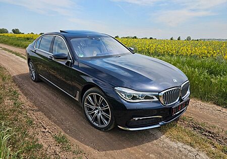 BMW 750Li xDrive*BOWERS*VOLL*SKY LOUNGE*TV*FOND-ENTE
