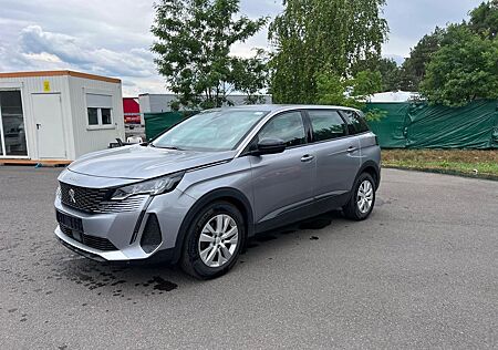 Peugeot 5008 PureTech 130 Active/7sitze/360Kamera