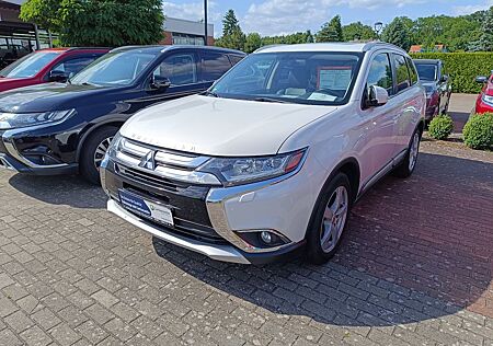 Mitsubishi Outlander 2.2 DI-D Top 4WD*XENON*KAMERA*LEDER*AT