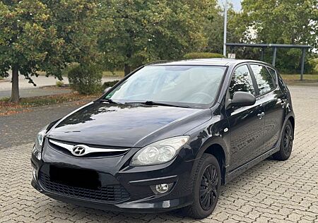 Hyundai i30 1.6 CRDi 66 kW Classic Top Zustand.!!!