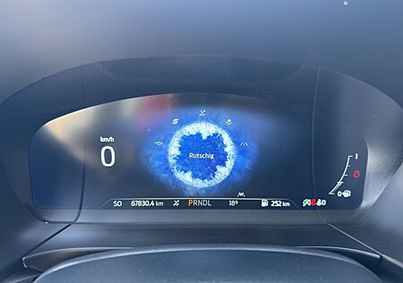 Ford Kuga 2.0 Titanium AWD VIRTUAL BLIS Head-Up