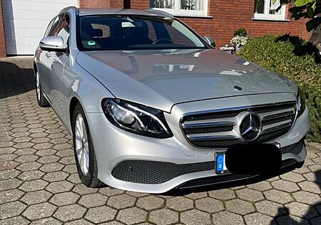 Mercedes-Benz E 200 E 200d T AVANTGARDE Autom. AVANTGARDE Garantie