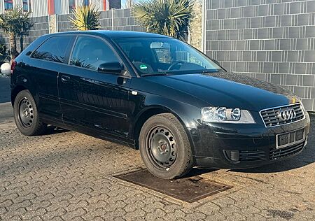 Audi A3 1.6 Attraction BENZIN/TÜV NEU