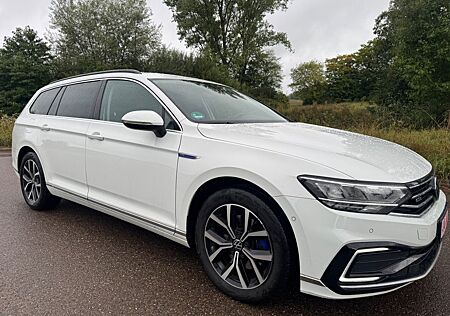 VW Passat Variant Volkswagen GTE DiG.COCKPIT/CAM/MASSAGE/AHK