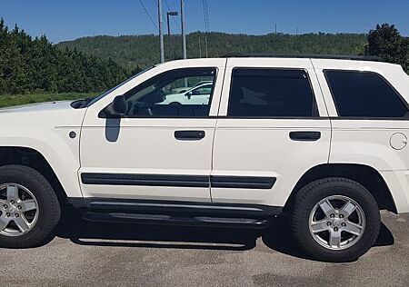 Jeep Grand Cherokee Laredo 4.7 Autom. Laredo