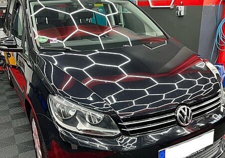 VW Touran Volkswagen 1.4 TSI Trendline 140PS, Sitzhzg, Freisp