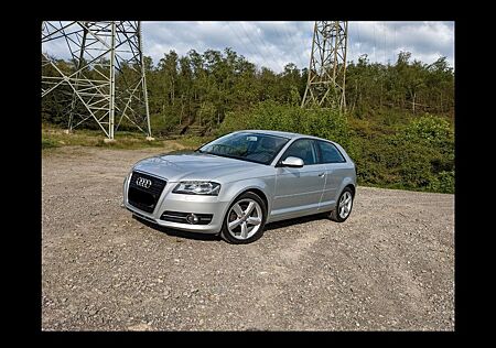 Audi A3 1.2 TFSI Ambition/Lichtpaket (LED)/Kette neu