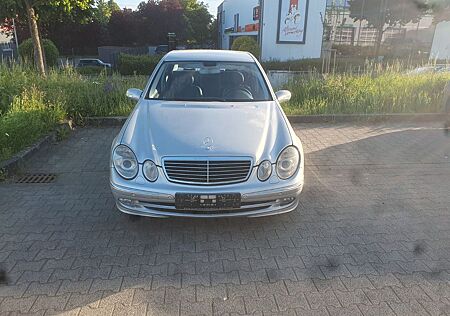 Mercedes-Benz E 200 KOMPRESSOR ELEGANCE Elegance
