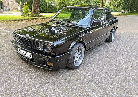 BMW 316i Coupe Schiebdach H Kennzeichen schwarz