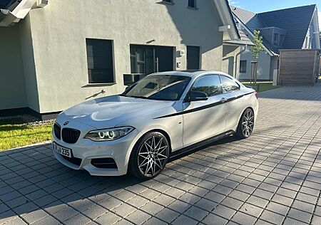 BMW M235i coupe