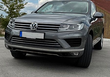 VW Touareg Volkswagen 3.0 V6 TDI SCR Tiptronic BMT BlueMot...