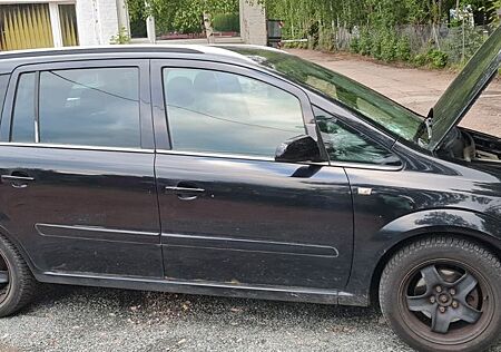 Opel Zafira 1.8 -