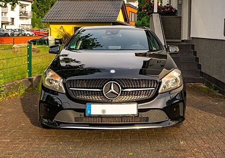 Mercedes-Benz A 200 d - Automatik, Pano, Keyless, Schiebedach