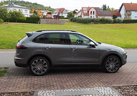 Porsche Cayenne Diesel 3,0 - 6 Zylinder