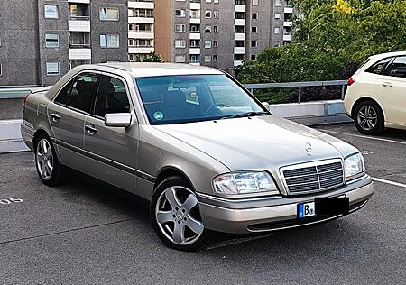 Mercedes-Benz C 180 ELEGANCE Elegance