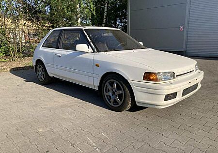 Mazda 323 Turbo 4WD GTX Rallye-Homologationsmodell