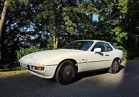 Porsche 924 - sehr viele NEUE Teile!!