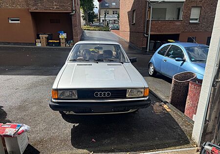Audi 80