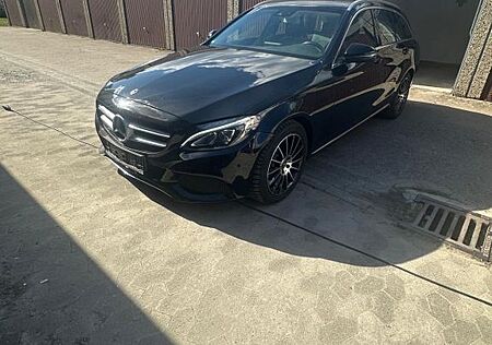Mercedes-Benz C 220 d 4MATIC T Autom. - Avantgarde