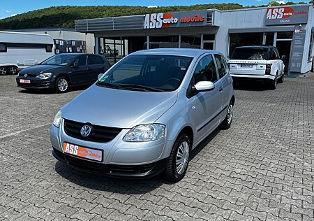 Volkswagen Fox1.2i/2.Hand/1Jahr TüV/Service Neu
