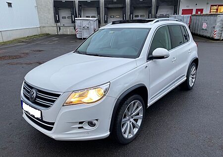 VW Tiguan Volkswagen 2.0 TDI DSG 4MOTION R-LINE Pano