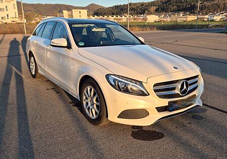 Mercedes-Benz C 180 T AVANTGARDE